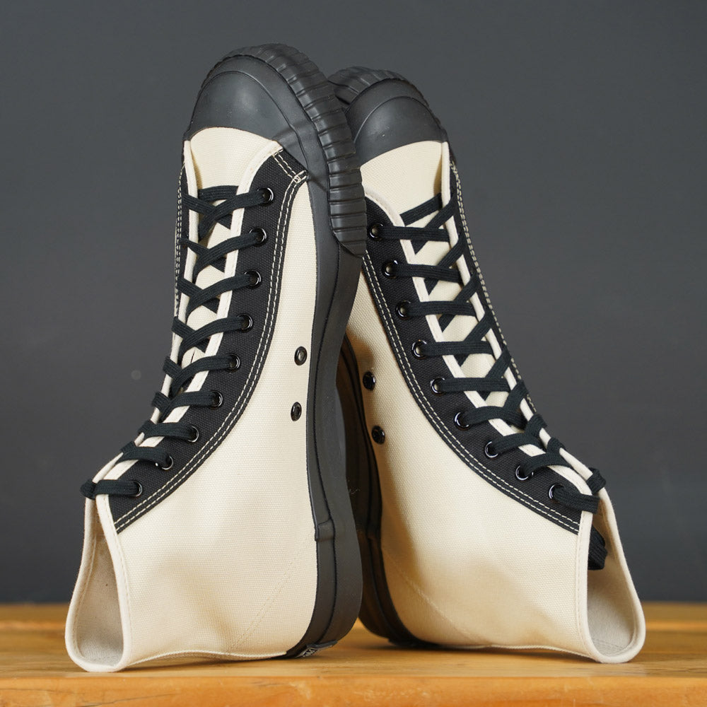 Wearmasters lot 408 Hi-Top Sneakers - White X Black