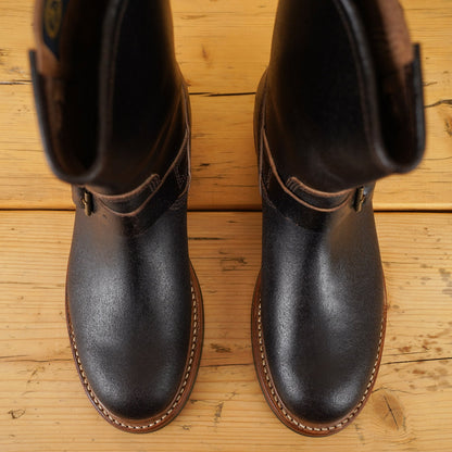 Engineer Boots - Dark Brown Waxed Flesh