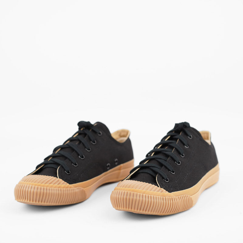 PRAS Shellcap Low Kuro Gum Black