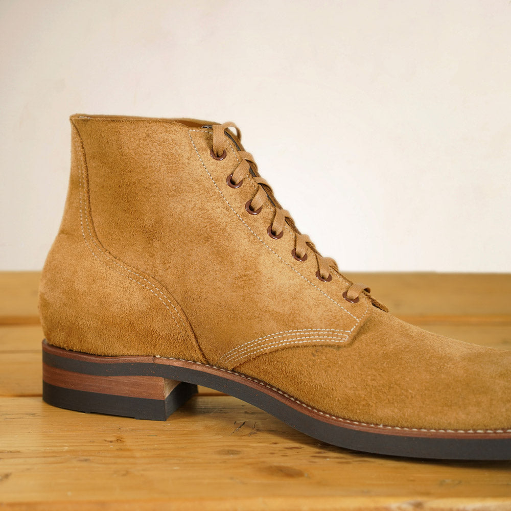 Rolling Dub Trio - M42.5 Boots - Beige Waxed Suede
