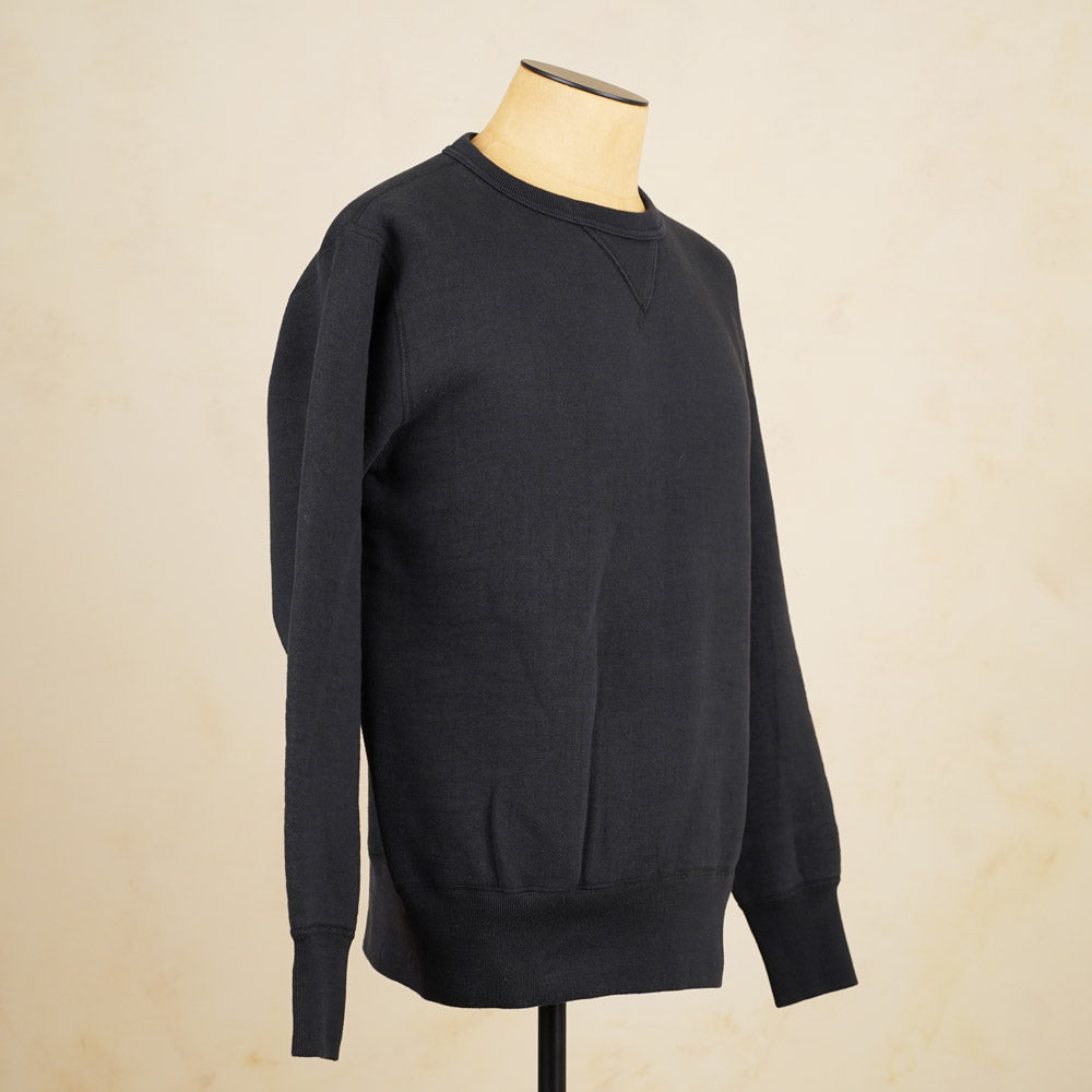 The Strike Gold Sweatshirt – Black