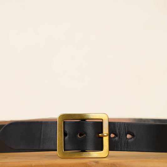 The Strike Gold Leather Belt - Black