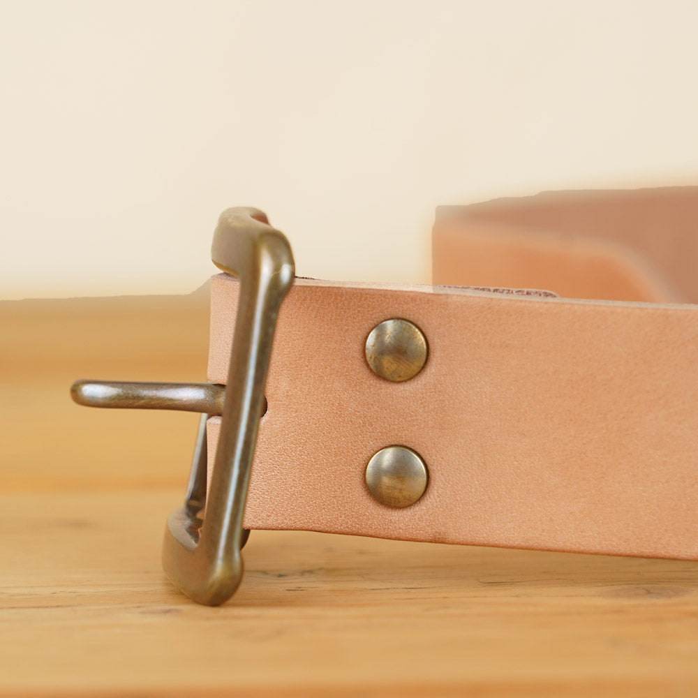 The Strike Gold Leather Belt - Tan