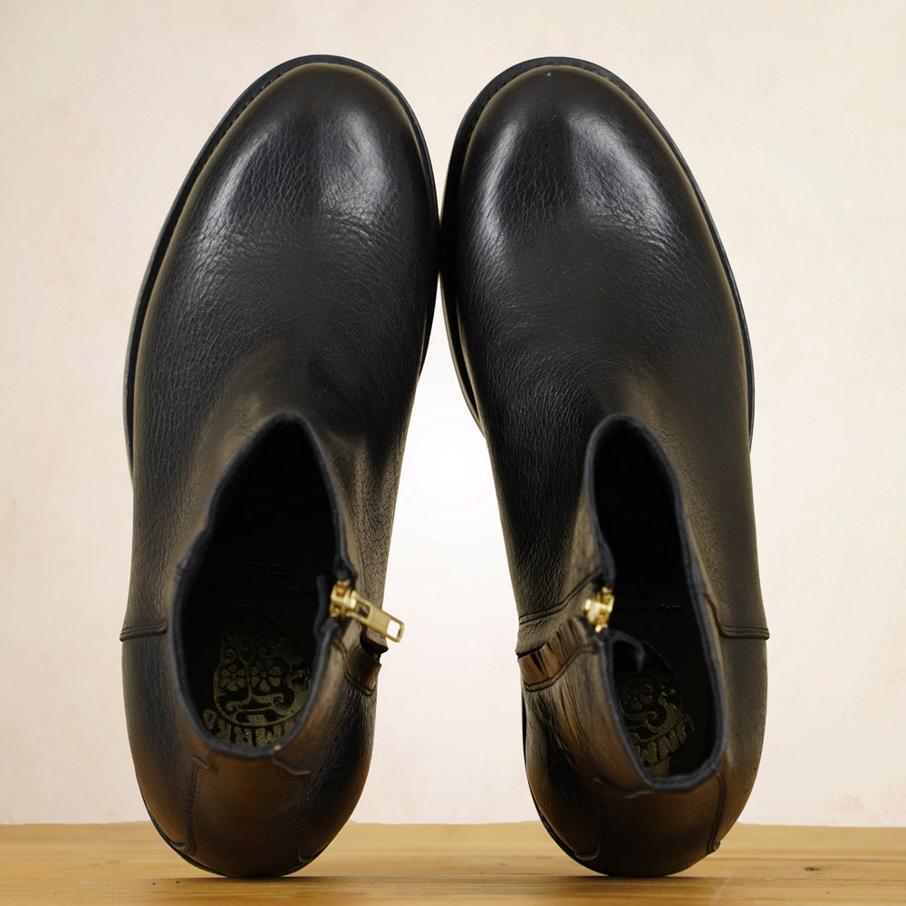UNMARKED Diego Boots - Black Bison Leather