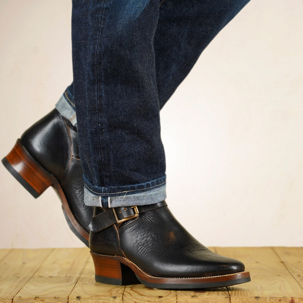 UNMARKED Engineer Boots - Black Holanda Bison Leather