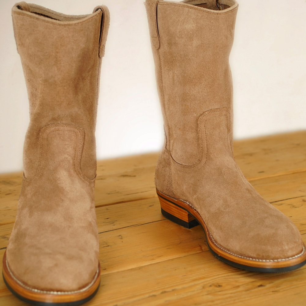 UNMARKED Lechuguera Boots - Dark Sand Suede