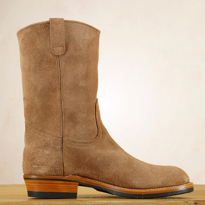 UNMARKED Lechuguera Boots - Dark Sand Suede