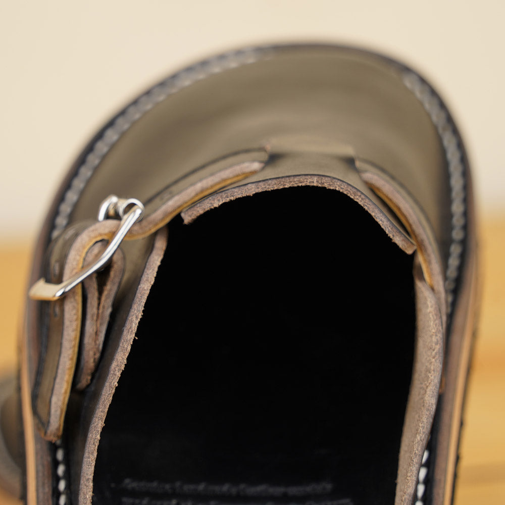 Zerrows Slit Sandals - Olive CXL