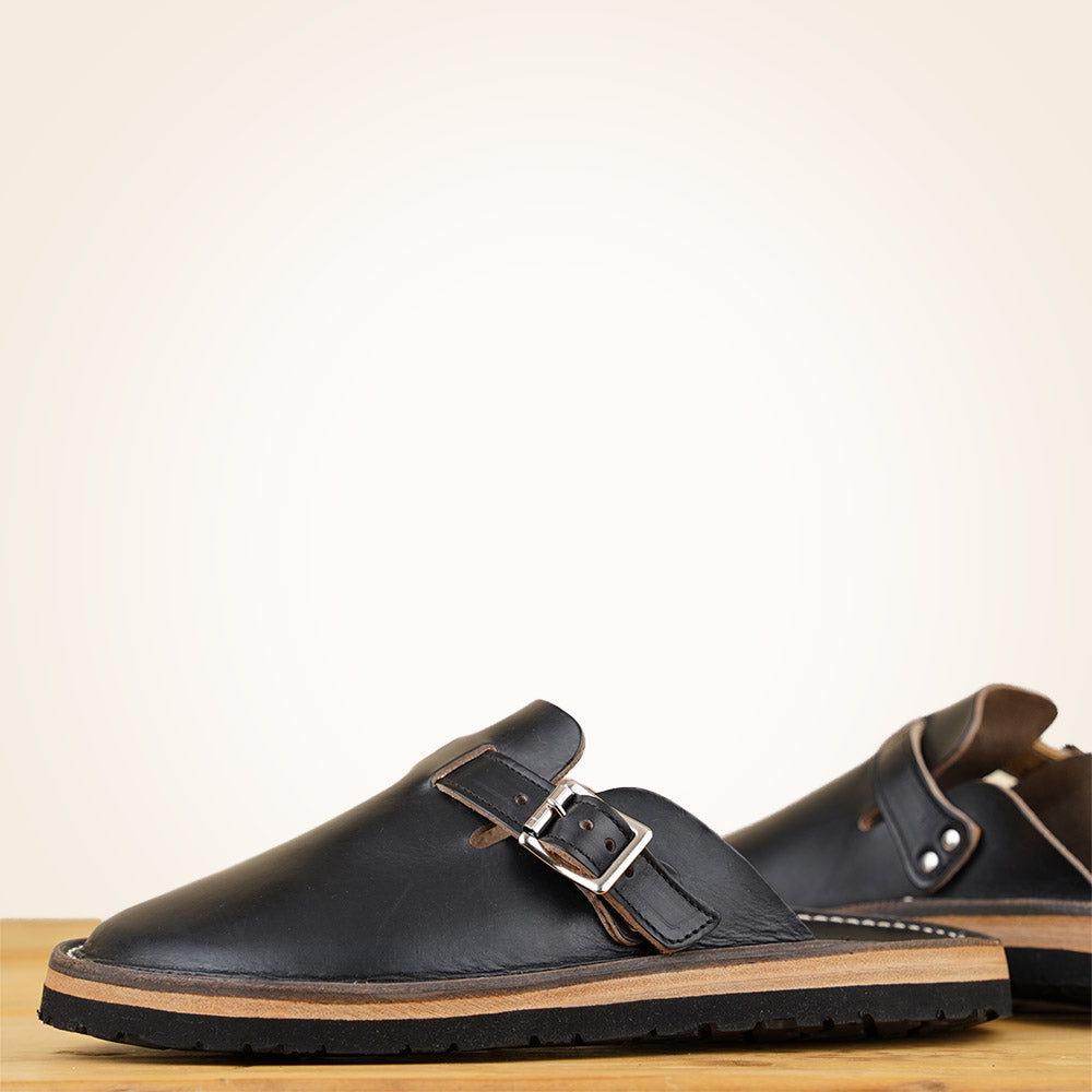 Zerrows Slit Sandals - Black CXL